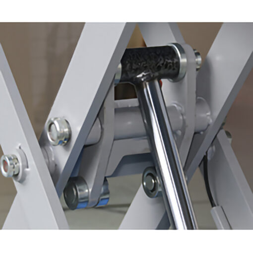 Matalanostin 3500 kg, siirrettävä, paineilmalukoilla 380V Matalanostin 3500 kg, siirrettävä, paineilmalukoilla 380V