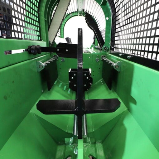 6430062522365_klapikone_12_t_16,5_hp_hihnakuljettimella_droma_wood_23 6430062522365_klapikone_12_t_16,5_hp_hihnakuljettimella_droma_wood_23