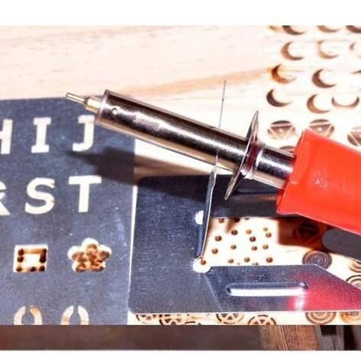 Puupoltin / kolvisarja sapluuna Puupoltin / kolvisarja sapluuna