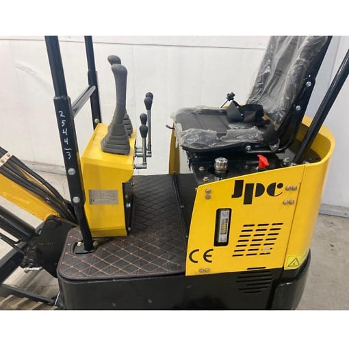 2544-3-220618-5-kaivinkone-JPC Keltainen minikaivuri lisähydrauliikalla