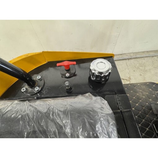 6430062521844-Minikaivuri-JPC-KV12-Esittelykappale-7 6430062521844-Minikaivuri-JPC-KV12-Esittelykappale-7