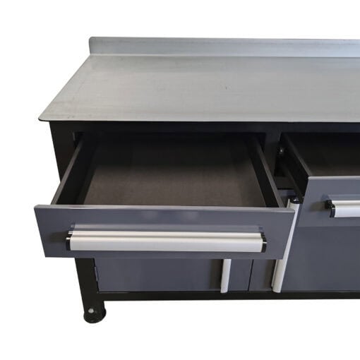 6430062520170-Hitsauspoyta-tyokalukaapistolla-3 6430062520170-Hitsauspoyta-tyokalukaapistolla-3