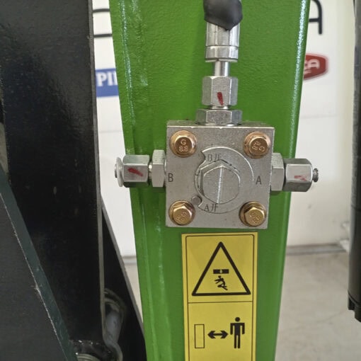 6430062520330-minikaivuri-kumiteloilla-1,1-t,-caivu,-hft10_10 6430062520330-minikaivuri-kumiteloilla-1,1-t,-caivu,-hft10_10